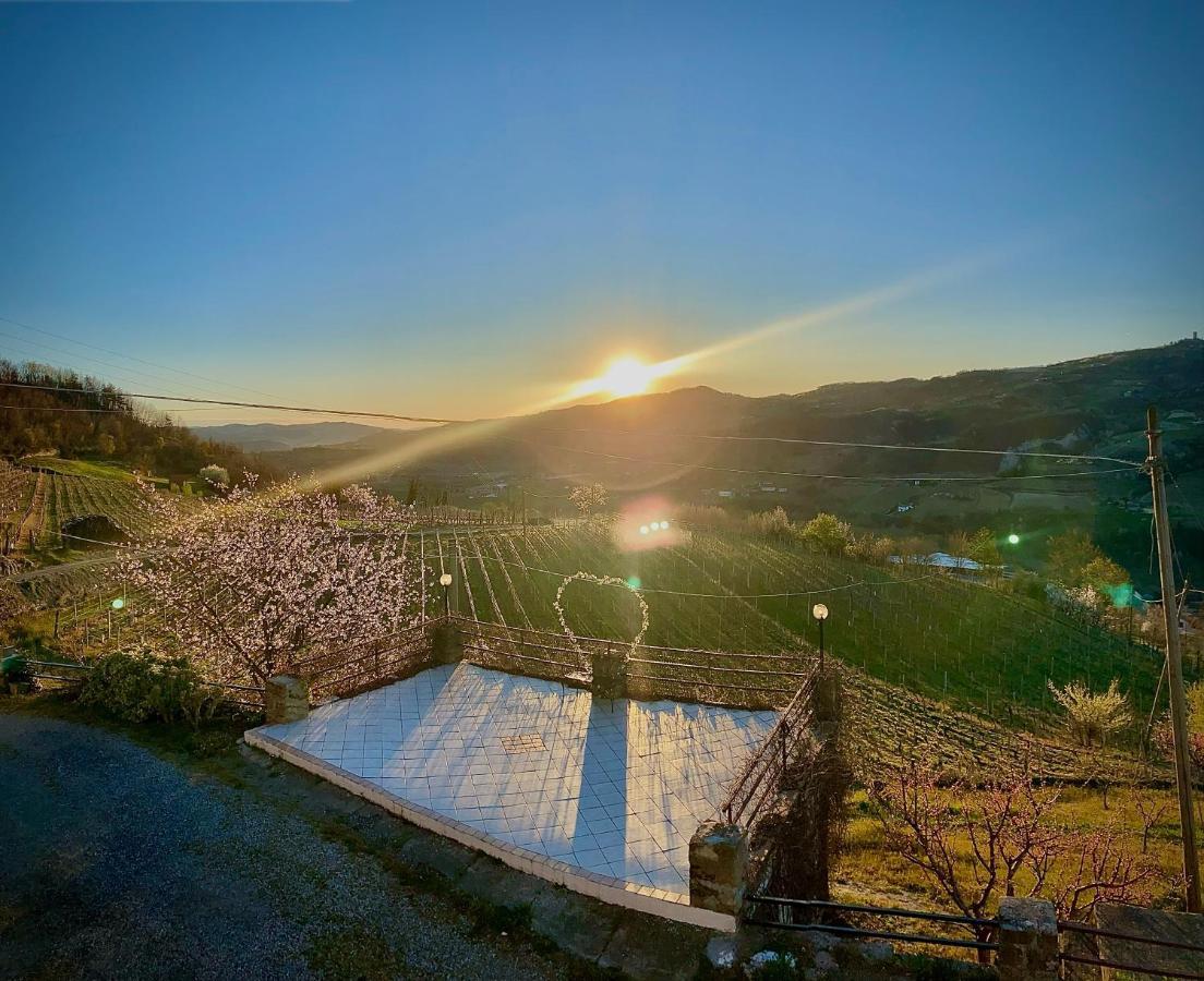 Agriturismo Pian Del Duca Vesime 外观 照片